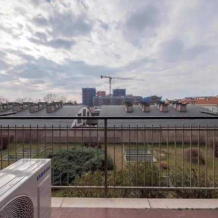 Ihost Flat - Giambellino 131-2 Daire *